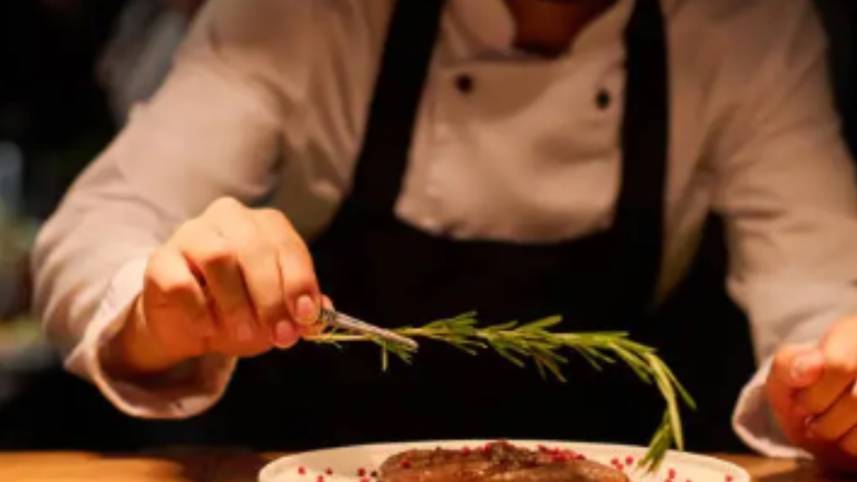 Στη φυλακή ο γνωστός σεφ για φοροδιαφυγή και μη απόδοση ΦΠΑ – Τα χρέη στο Δημόσιο ξεπερνούν τα 2,5 εκατομμύρια