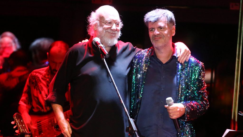 Φοίβος Δεληβοριάς: «Θα σου χρωστώ για πάντα όλο τον εαυτό μου» – Συγκινεί για τον Διονύση Σαββόπουλο