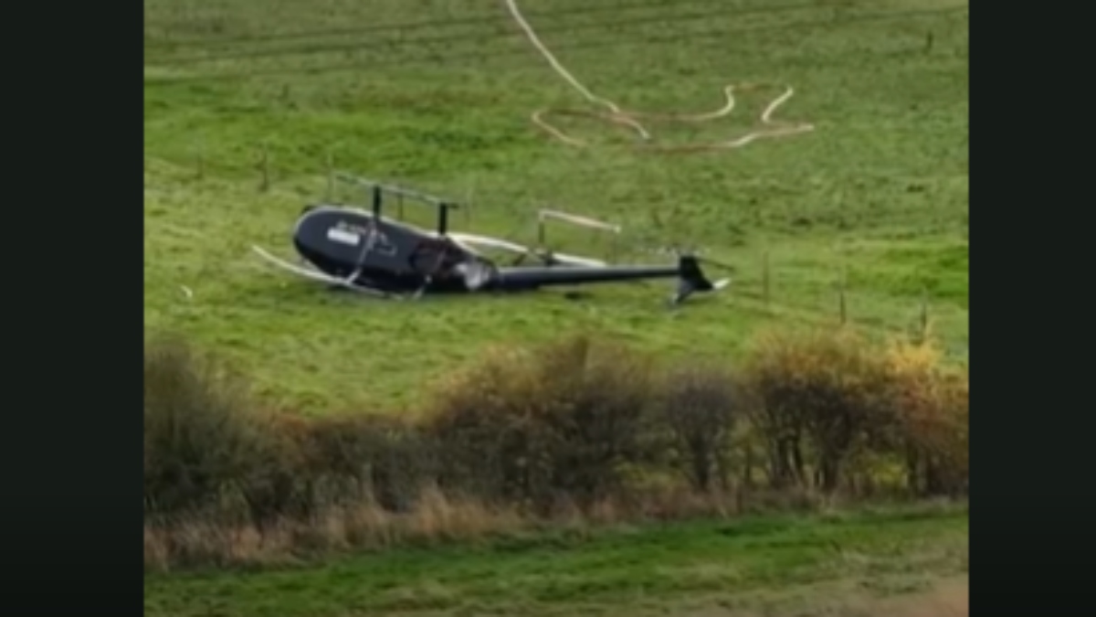 Ντονκάστερ: Συνετρίβη ελικόπτερο σε χωράφι (Βίντεο)