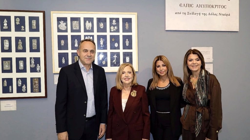 Η Λαμία φιλοξενεί τα «Τάματα, Ελπίς Ανυπόκριτος» — Μια έκθεση πίστης και τέχνης (Εικόνες)