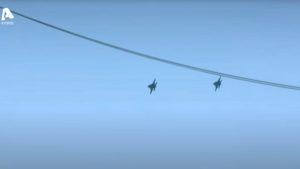 Εντυπωσιακή διέλευση ελληνικών F-16 Viper πάνω από τη Λευκωσία για την 65η επέτειο της Κυπριακής Δημοκρατίας (βίντεο)