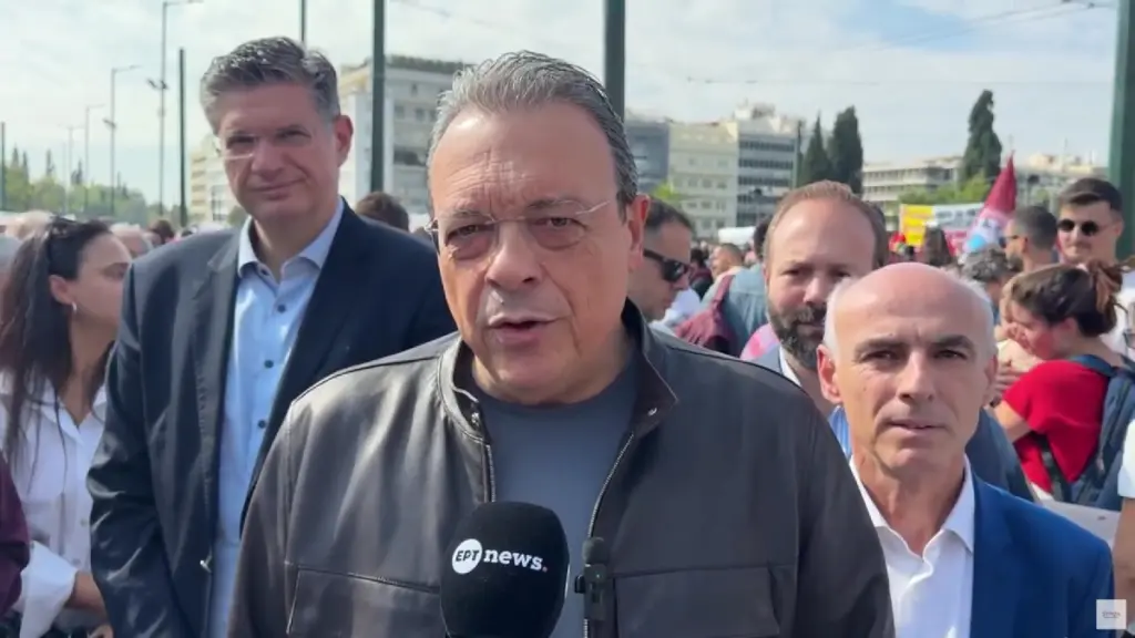 Φάμελλος από το συλλαλητήριο: Εμείς εκπροσωπούμε τους τίμιους αγρότες και όχι τους «Φραπέδες» και τους «Χασάπηδες»