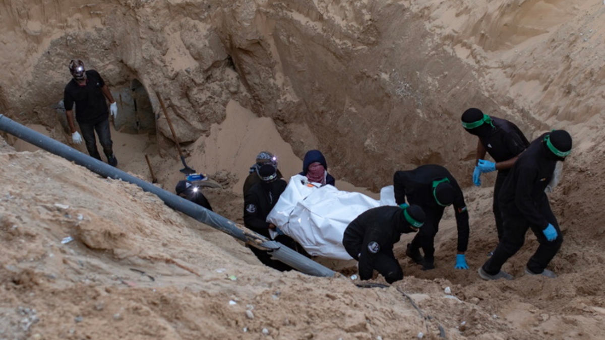 Γάζα: Πάνω από 50 νεκροί από τα ισραηλινά πλήγματα – Οργισμένο το Ισραήλ, κατηγορεί τη Χαμάς ότι στήνει “ανακαλύψεις” λειψάνων ομήρων