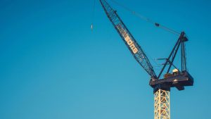 Ερμιόνη: Εργατικό ατύχημα σε πλωτό γερανό – Τραυματίστηκε σοβαρά στο πόδι ένας εργαζόμενος