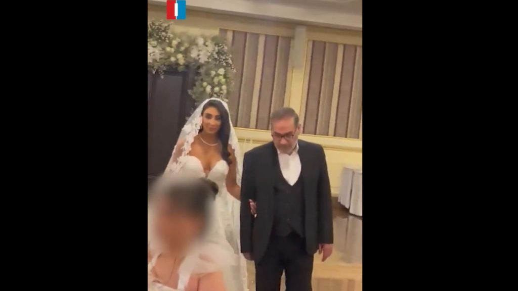 Ιράν: Σάλος με το νυφικό κόρης συμβούλου του Χαμενεΐ – Θέτουν ζήτημα ηθικής τάξης στην χώρα του «Χιτζάμπ» (Βίντεο)