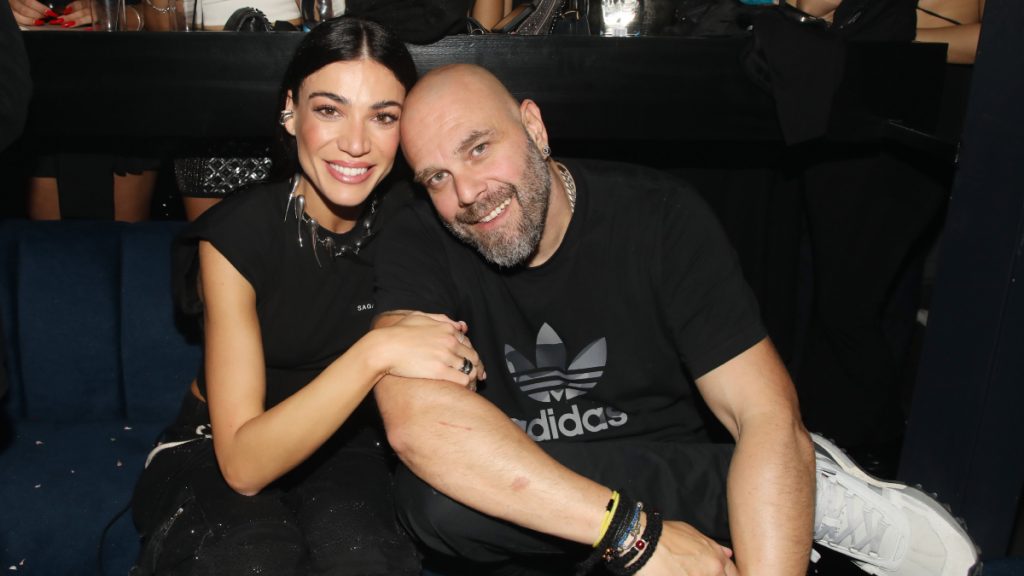 Ήβη Αδάμου – Μιχάλης Κουινέλης: Βραδινή έξοδος για το ερωτευμένο ζευγάρι στην Πέγκυ Ζήνα (pics)