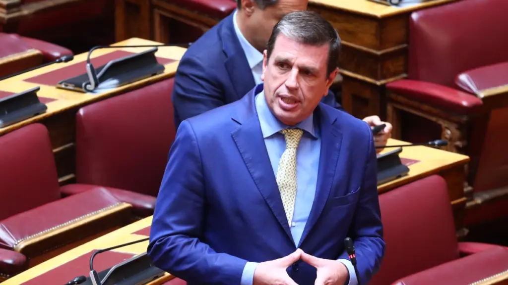 Καιρίδης: Επιμένει για Δένδια – “Δεν μπορεί ο υπουργός να παρεμβαίνει σε κοινοβουλευτικό διάλογο, δεν υποστήριξε την Κωνσταντοπούλου”