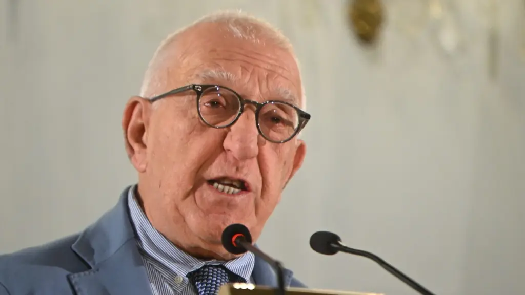 Ο Νικήτας Κακλαμάνης έδωσε συγχαρητήρια στον Καραλή: “Μανόλο” μην σταματάς να μας κάνει υπερήφανους!”