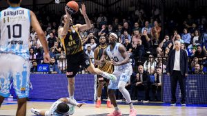 Κολοσσός Ρόδου – ΑΕΚ 85-87: Πρεμιέρα με το διπλό η «Ένωση» – Αποβλήθηκε παίκτης που κουτούλησε τον αντίπαλο του (Βίντεο)