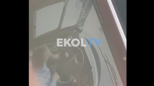 Τραγωδία στην Κωνσταντινούπολη: Λεωφορείο έπεσε σε στάση μετά από καβγά με μοτοσικλετιστή (βίντεο)
