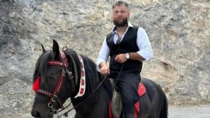Χανιά: «Δέχτηκα απειλές από το θύμα – Τον πυροβόλησα πρώτος γιατί αλλιώς θα το έκανε εκείνος», λέει ο 23χρονος που σκότωσε τον θείο του