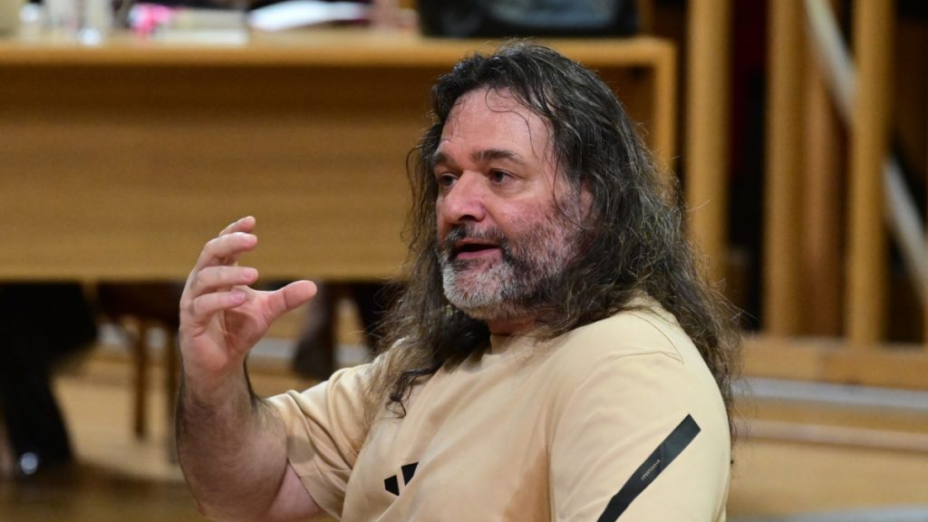 Ολοκληρώθηκαν οι απολογίες στη δίκη της Χρυσής Αυγής – Ο Γιάννης Λαγός έκλεισε τον κύκλο με πολιτικές αιχμές