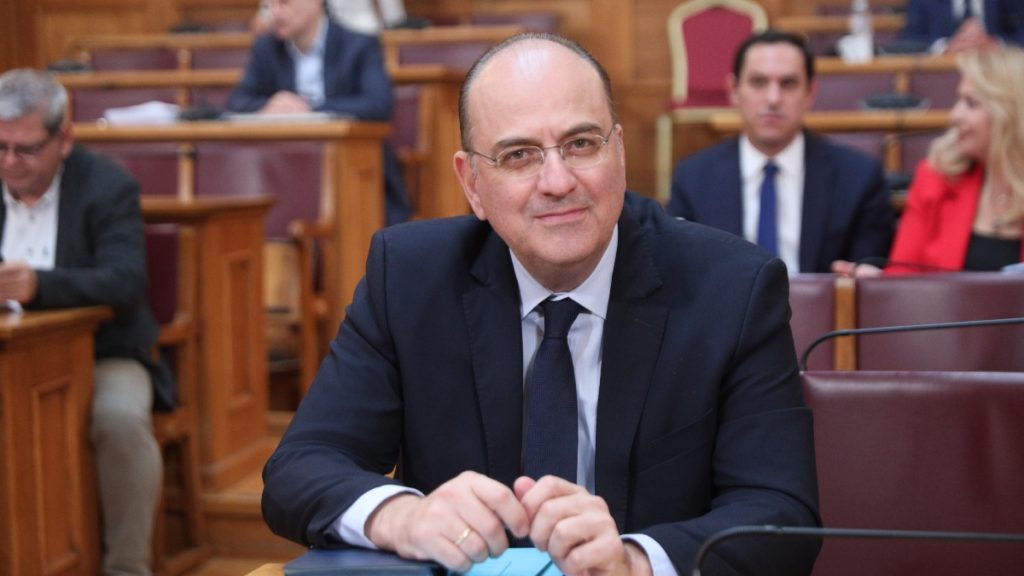 Μακάριος Λαζαρίδης: “Ο πρόεδρος του ΟΠΕΚΕΠΕ που τοποθέτησαν ΠΑΣΟΚ και ΣΥΡΙΖΑ καταρρίπτει το αφήγημα τους για σκάνδαλο”