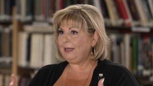Λένα Μαντά: Συγκινεί για τον θάνατο του συζύγου της – «Αυτό που με παρηγορεί είναι ότι θα με περιμένει»