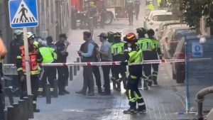 Μαδρίτη: Τουλάχιστον τέσσερις εγκλωβισμένοι από κατάρρευση εξαώροφου κτηρίου – Ένας σοβαρά τραυματίας