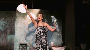 Μαρία Σολωμού: Η «Μ.Α.Ι.Ρ.Ο.Υ.Λ.Α.» στο Θέατρο Κολοσσαίον της Θεσσαλονίκης για 4 μόνο παραστάσεις