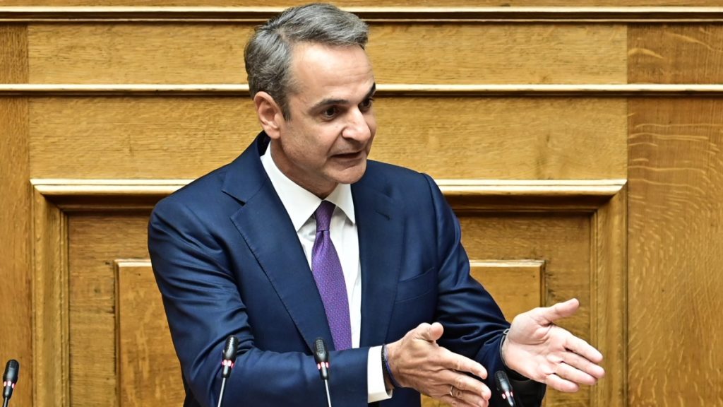 Μητσοτάκης για Μνημείο του Άγνωστου Στρατιώτη: «Ιερός χώρος που δεν ανήκει σε καμία κυβέρνηση»