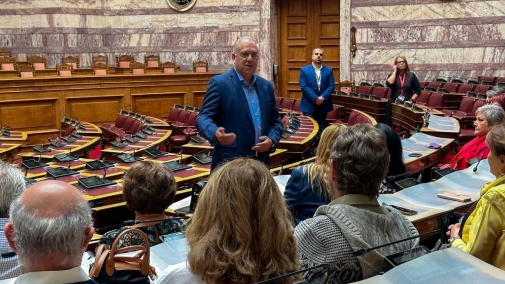 Θεοδωρικάκος: Η δημοκρατία μας είναι ισχυρή, με τη συμμετοχή και τη συνοχή της κοινωνίας