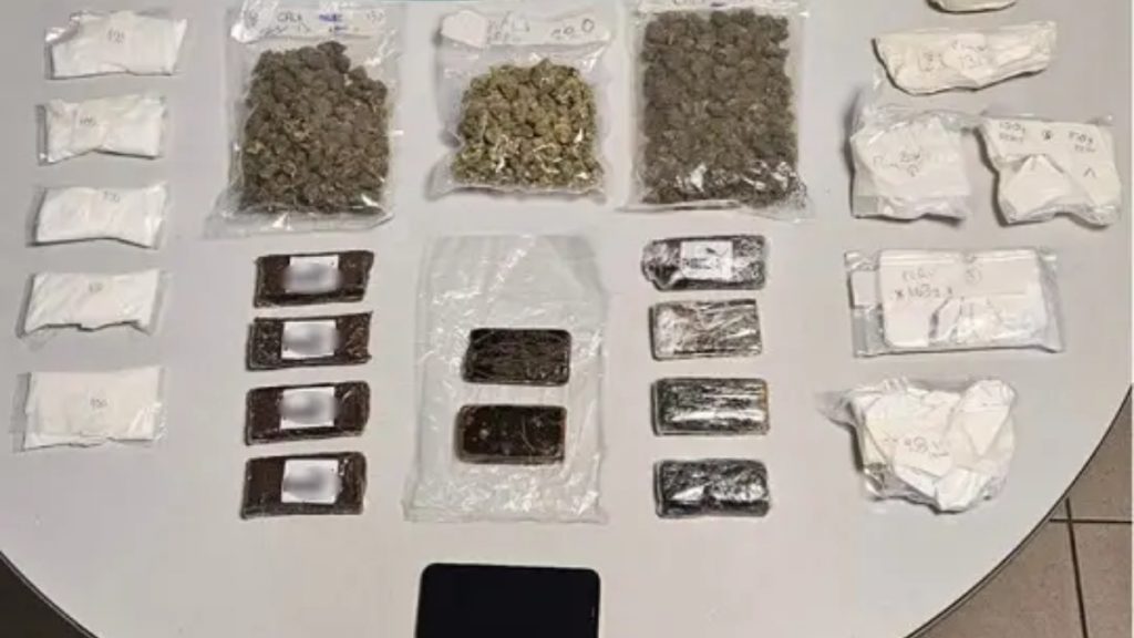 Θεσσαλονίκη: 42χρονη κατείχε ναρκωτικά για λογαριασμό έγκλειστου σε Σωφρονιστικό Κατάστημα
