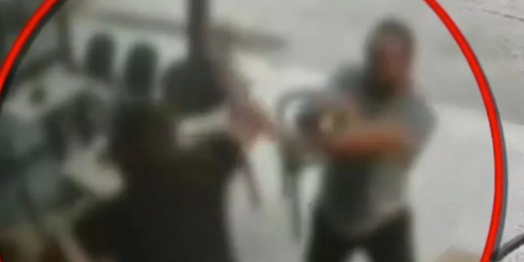 Ναύπλιο: Βίντεο-ντοκουμέντο από τον άγριο ξυλοδαρμό έξω από μπαρ – Ο άνδρας υπέκυψε μετά από μήνες νοσηλείας