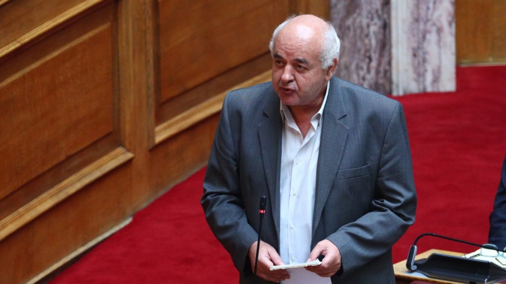 ΚΚΕ: Κατέθεσε αίτημα για ονομαστική ψηφοφορία στην τροπολογία για τον Άγνώστο Στρατιώτη