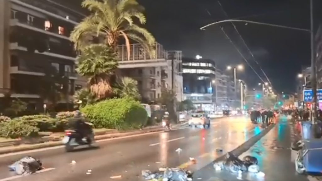Πανόρμου: Μολότοφ και φωτιά σε κάδο μετά την πορεία για την Παλαιστίνη στο κέντρο της Αθήνας (Βίντεο)