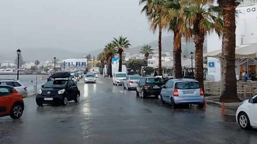 Σφοδρή βροχόπτωση έπληξε την Πάρο: Έριξε 15 χιλιοστά νερού μέσα σε 15 λεπτά – Δείτε Βίντεο