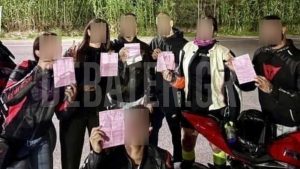 Μέγαρα: Η Τροχαία απέτρεψε αυτοσχέδιο αγώνα που έγινε μέσω διαδικτυακού καλέσματος (Εικόνες + Βίντεο)