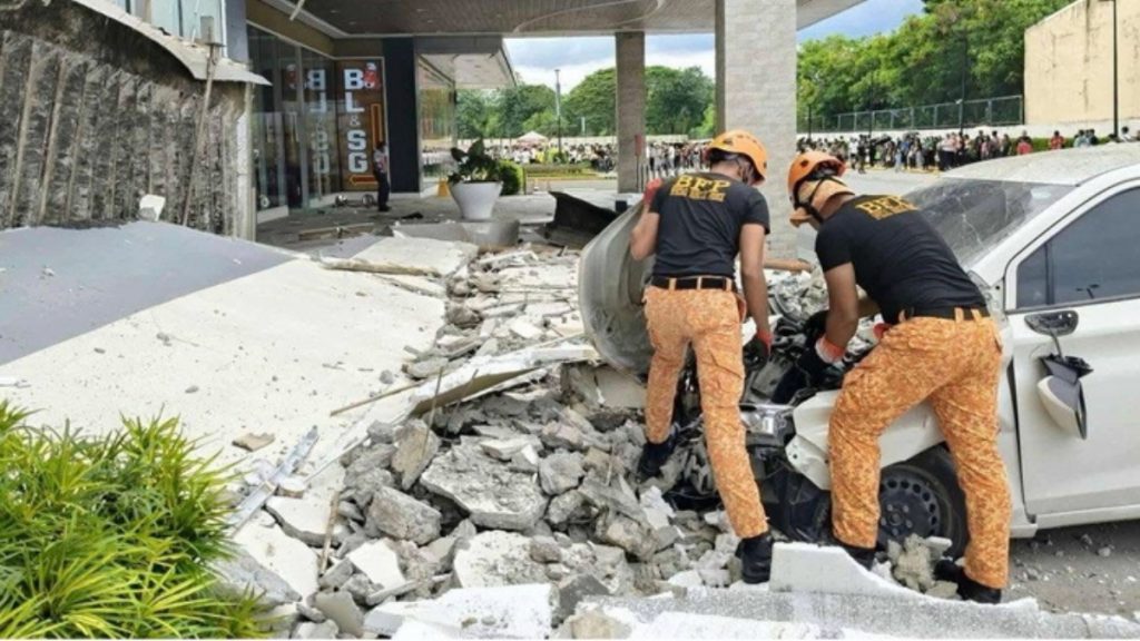 Φιλιππίνες: Δύο νεκροί από τον ισχυρό σεισμό των 7,4 βαθμών