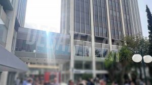Λήξη συναγερμού στον Πύργο Αθηνών μετά από κλήση για φωτιά σε υπόγειο χώρο πάρκινγκ, εκκενώθηκε το κτίριο (Εικόνα)