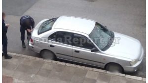 Λαμία: Χειροπέδες σε μεθυσμένο Ρομά οδηγό – Προσπάθησε να εμποδίσει τους αστυνομικούς να του πάρουν τις πινακίδες