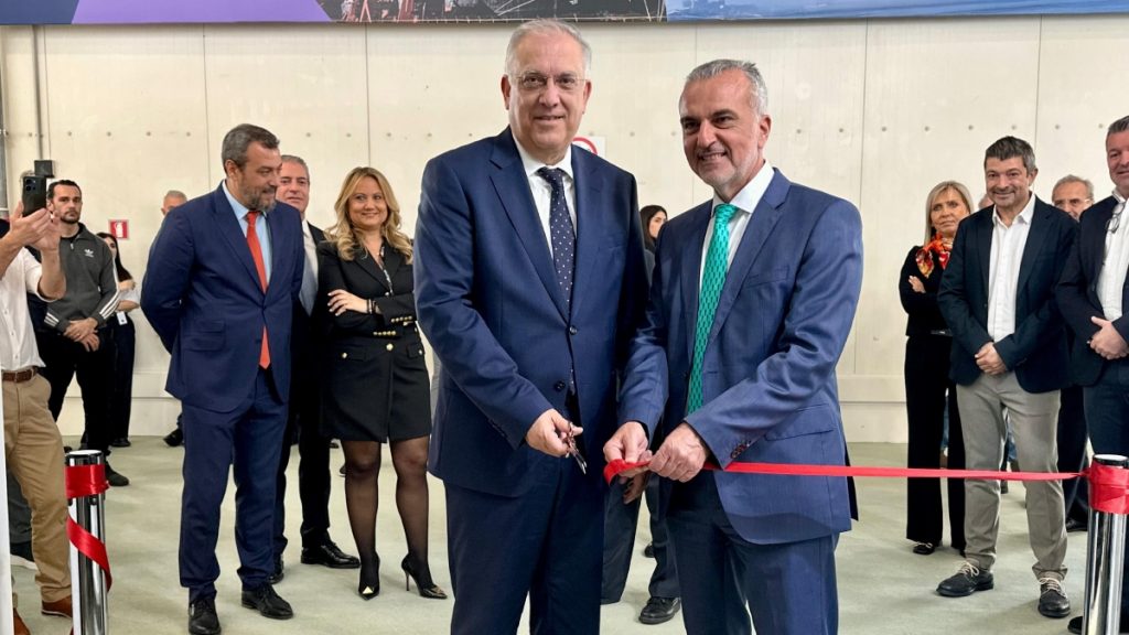 Θεοδωρικάκος: Δυναμικός πυλώνας της βιομηχανίας το ελληνικό αλουμίνιο