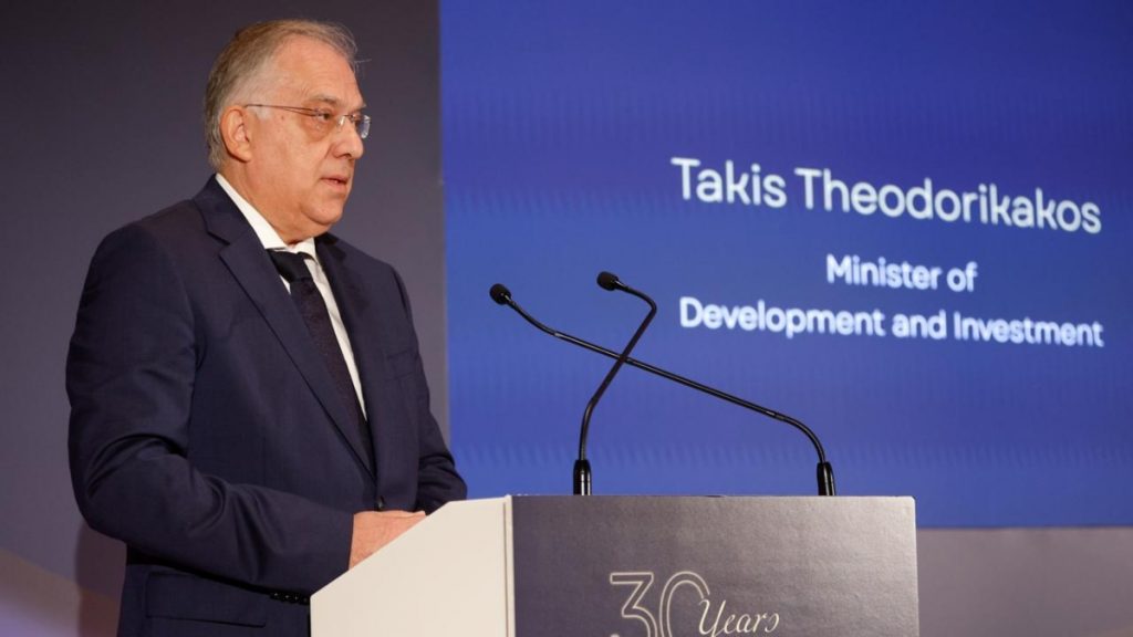 Τάκης Θεοδωρικάκος: “Παραγωγική οικονομία, μειώσεις φόρων για καλύτερους μισθούς – Στηρίζουμε την Επιτροπή Ανταγωνισμού”
