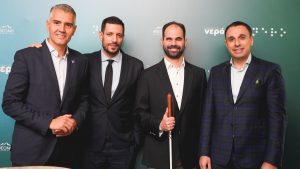 «Θεόνη»: Δωρεά 20 ηχητικών φαναριών σε κεντρικούς κόμβους της Αθήνας