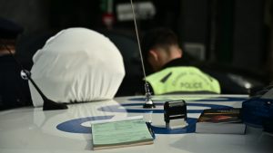 Τροχαία Αττικής: 19.712 έλεγχοι, 262 παραβάσεις για αλκοόλ, 7 συλλήψεις