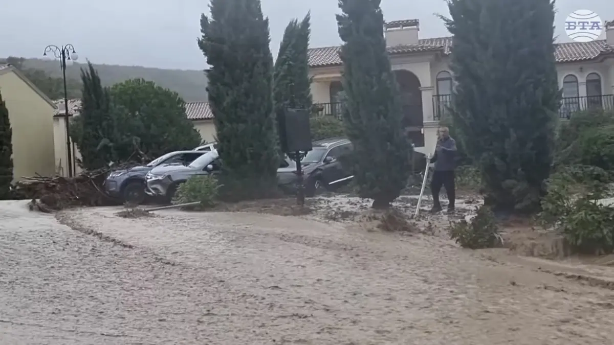 Βουλγαρία: Τρεις νεκροί από τις φονικές πλημμύρες (Βίντεο)