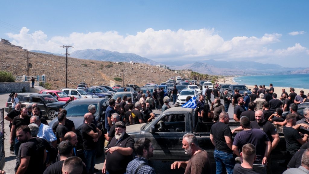 Χανιά: Μπλόκο στον ΒΟΑΚ από τους αγρότες για τον ΟΠΕΚΕΠΕ – Κόβεται στα “δύο” το νησί