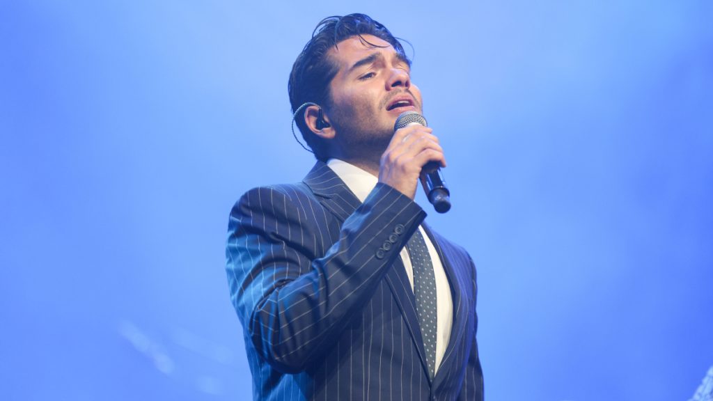 Χρήστος Μάστορας: Η σπάνια φωτογραφία με τη μητέρα του και οι ευχές για τα γενέθλιά της (pic)