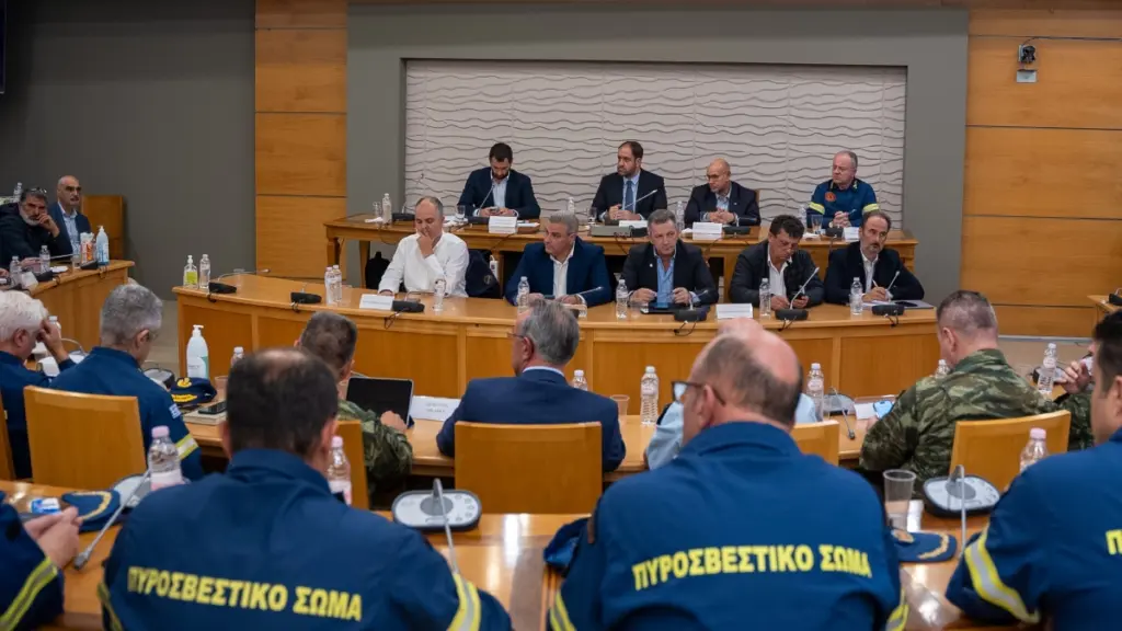 Λαμία: Ευρεία συντονιστική σύσκεψη υπό τον Υπουργό Κλιματικής Κρίσης και Πολιτικής Προστασίας ενόψει της χειμερινής περιόδου