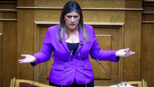 Κωνσταντοπούλου: Κατήγγειλε παρεμπόδιση μελών της ομάδας «Μέχρι τέλους» να βρεθούν στα θεωρεία της Βουλής (Φωτογραφίες)