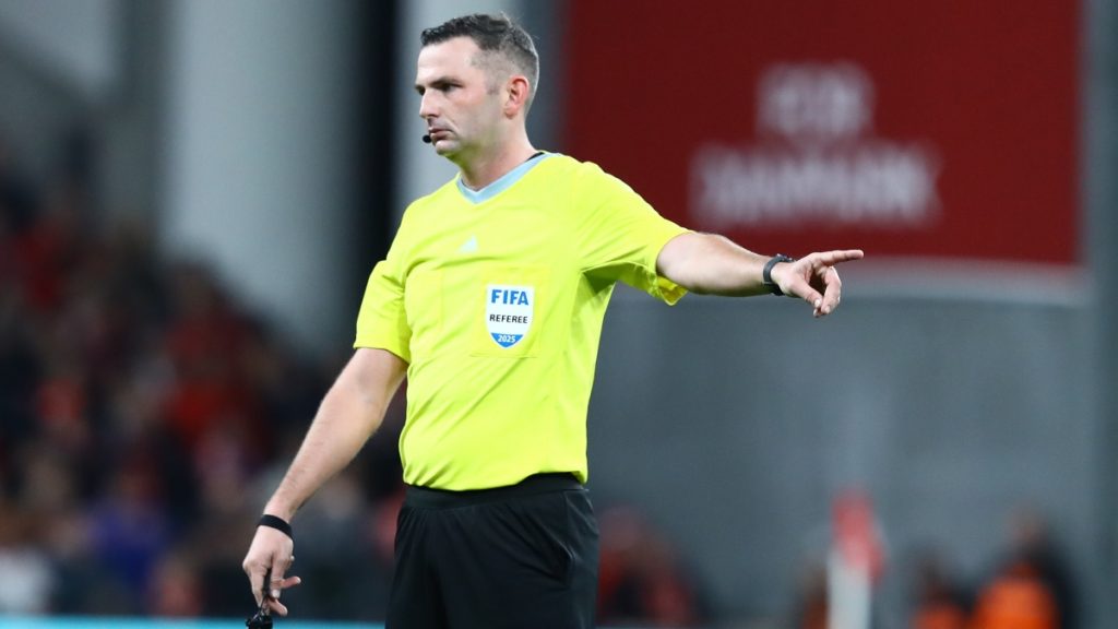 Ολυμπιακός: Ο Μάικλ Όλιβερ διαιτητής στον αγώνα με την Ρεαλ Μαδρίτης