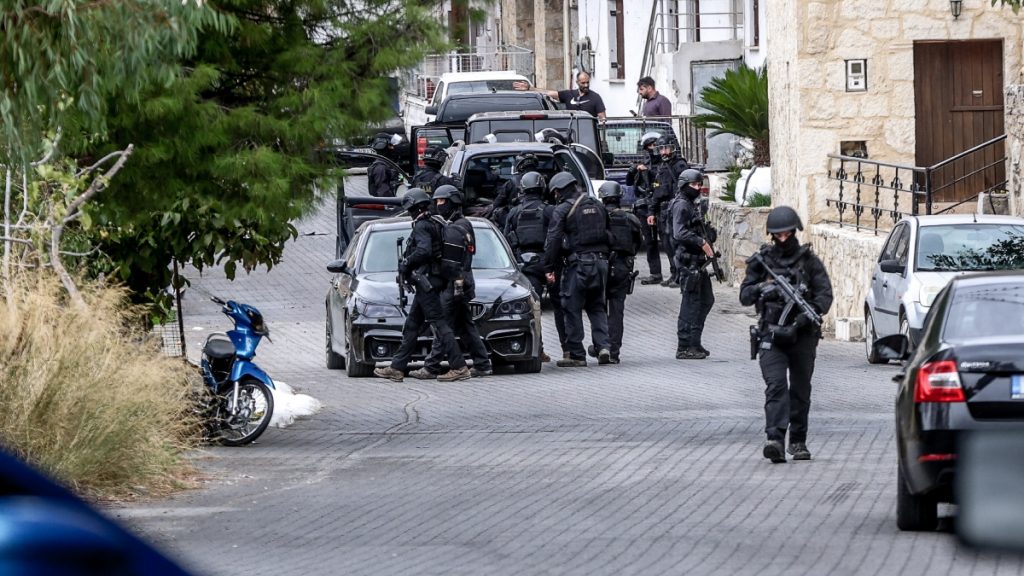 Μακελειό στα Βορίζια: Σπαραγμός και φόβοι για νέο κύκλο αίματος – Επιχείρηση–σκούπα της ΕΛΑΣ, αναζητούνται 3 άτομα