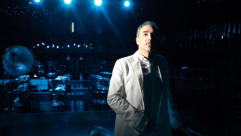 Βαρύ πένθος για τον Νότη Σφακιανάκη – Πέθανε η σύζυγός του ανήμερα των γενεθλίων του