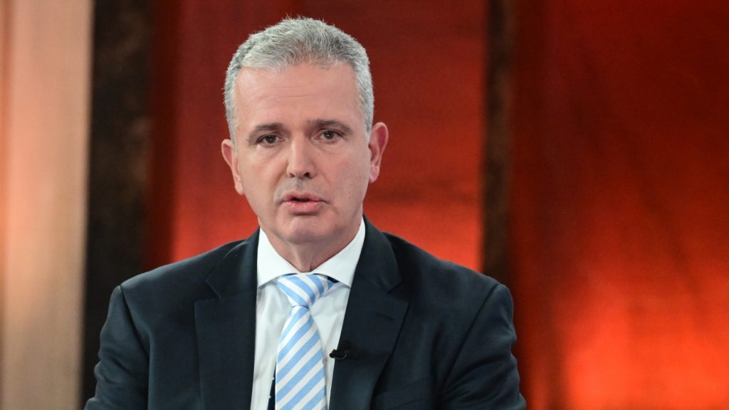 ΕΛΤΑ: Παρελθόν ο Γρηγόρης Σκλήκας – “Μείωση καταστημάτων, αλλιώς κινδυνεύει η ρευστότητα και οι μισθοί των εργαζομένων”