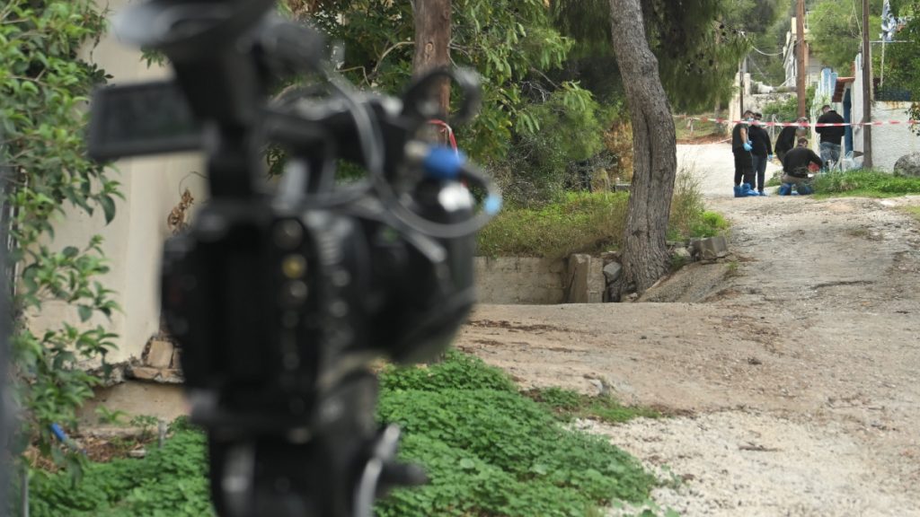 Σαλαμίνα: Μαρτύρησε η 75χρονη που δολοφονήθηκε από ληστές στο σπίτι της – Τι δείχνει το πόρισμα του ιατροδικαστή