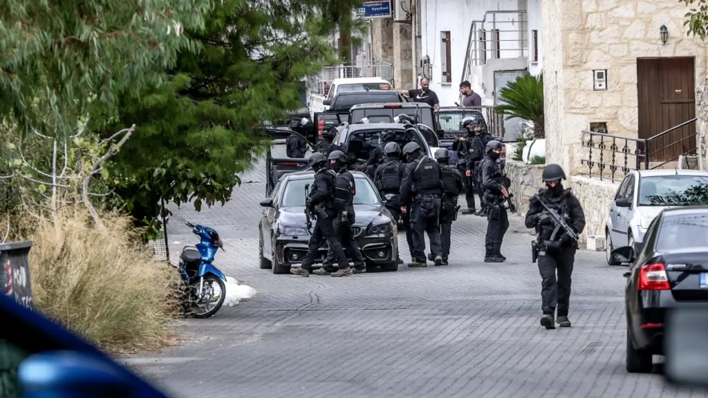 Βορίζια: Εντοπίστηκε πολεμικό τουφέκι και εκρηκτικά σε παλιό ποιμνιοστάσιο – Εξετάζεται αν χρησιμοποιήθηκαν στο μακελειό