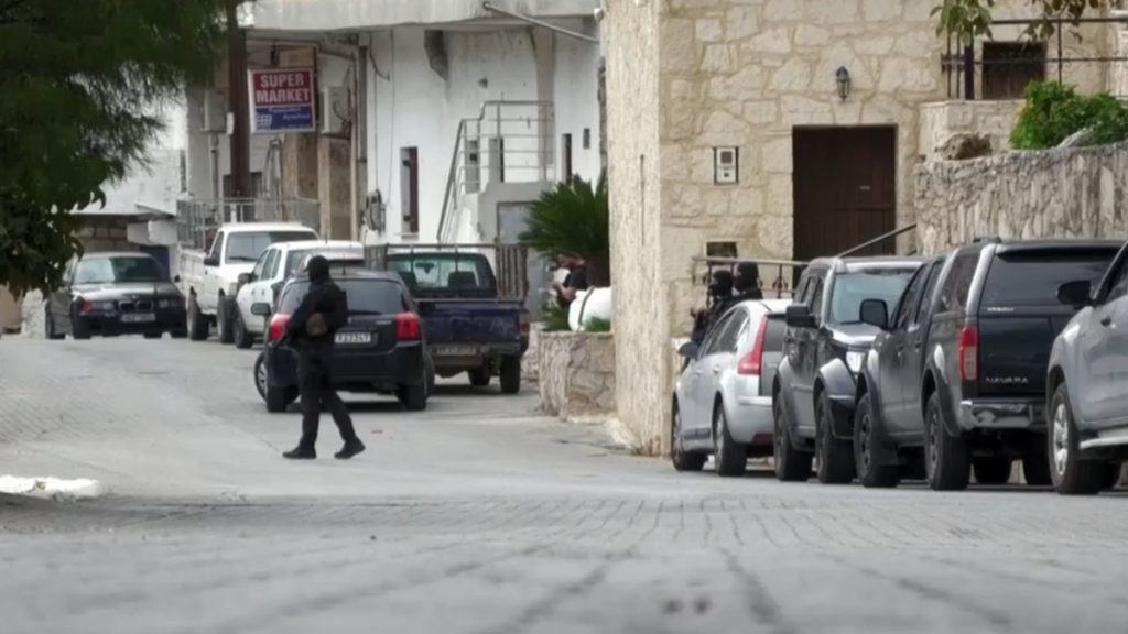 Νεότερα για το μακελειό στα Βορίζια: Ο γάμος που “ναυάγησε” και ο “Κούνελος” – Εντατικές έρευνες για τα όπλα και τους συνεργούς