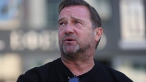 Στον Άρειο Πάγο ο Νίκος Πλακιάς: “Ο Καραμανλής υπαίτιος για τη δολοφονία 57 ψυχών – Έκτρωμα το άρθρο 86”