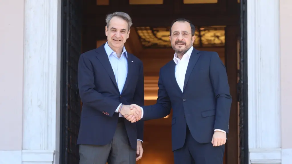 Σήμερα η Διακυβερνητική Σύνοδος Ελλάδας – Κύπρου – Η ατζέντα της συνάντησης Μητσοτάκη – Χριστοδουλίδη