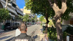 Νίκαια: Χωρίς περόνη η χειροβομβίδα που βρέθηκε έξω από το σπίτι του σωφρονιστικού υπαλλήλου – Τι ερευνούν οι Αρχές (Εικόνες)